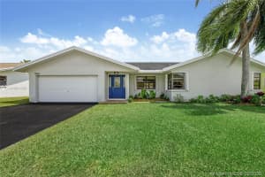 10521 Sw 146th Ct, Miami