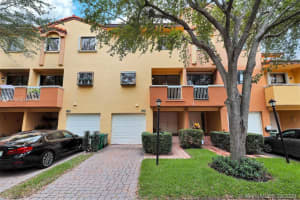 21376 Marina Cove Cir 16-c, Aventura