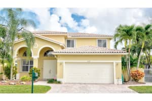 4633 Nw 94th Pl, Doral