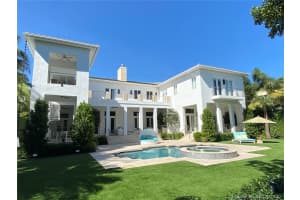 272 Marinero Ct, Coral Gables