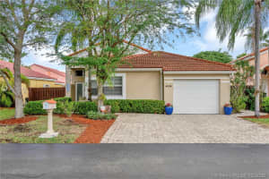 11837 Sw 93rd Ter, Miami