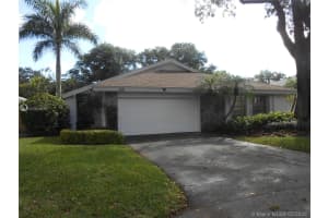 106 Kensington Rd, Hollywood