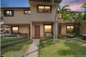 5915 Sw 133rd Pl, Miami