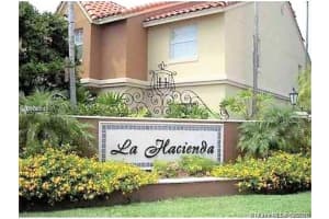 18356 Nw 68th Ave E, Hialeah