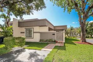 10524 Sw 75th Ln 10524, Miami