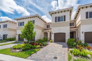 371 Se 1st Dr 371, Deerfield Beach