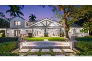 9050 Hammock Lake Ct, Coral Gables
