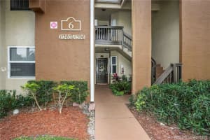 11360 Sw 3rd St 11360, Pembroke Pines
