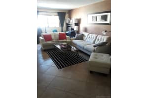 220 Sw 9th Ave 304, Hallandale Beach