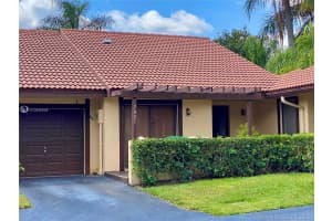 7031 Marlberry Ln, Tamarac