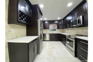 8408 Sw 20th St, North Lauderdale