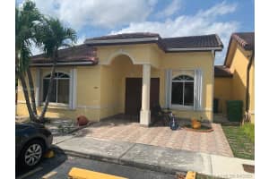 8431 Nw 188th Ter, Hialeah