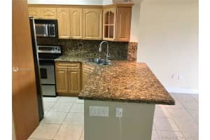 8517 Nw 7th St 209, Miami