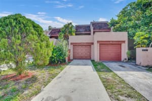 1720 Nw 57th Ter 13, Lauderhill