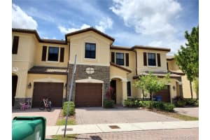 11282 Nw 88th Ter, Doral