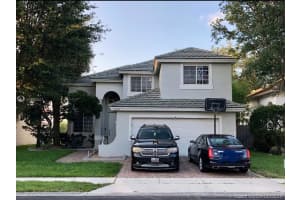 9907 Nw 20th St, Pembroke Pines