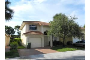 607 Turtle Run, Weston
