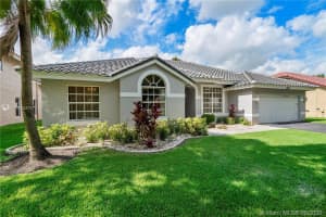 10621 Nw 18th Dr, Plantation