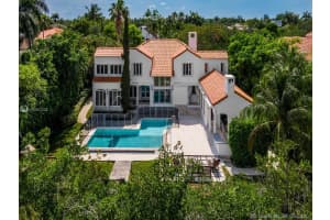 275 Costanera Rd, Coral Gables