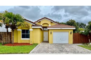 4263 Sw 84th Ter, Davie