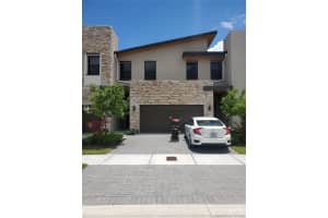 10532 Nw 78th Ter, Doral