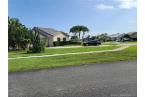 6099 Farmers Pl, Lake Worth