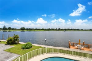 9270 W Bay Harbor Dr 2c, Bay Harbor Islands