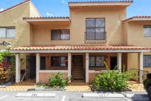 2710 W 60th Pl 202, Hialeah 2710 W 60th Pl 202, Hialeah