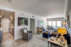 300 Sunrise Dr 2b, Key Biscayne 300 Sunrise Dr 2b, Key Biscayne