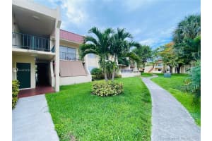 13913 Sw 90th Ave 106b, Miami