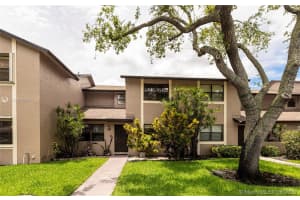 219 Lakeside Cir 219, Sunrise 219 Lakeside Cir 219, Sunrise