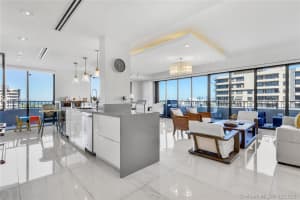 201 Crandon Blvd 900, Key Biscayne
