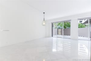 201 Crandon Blvd 124, Key Biscayne