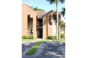 685 Sw 113th Way 685, Pembroke Pines
