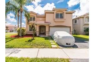 147 Gables Blvd, Weston 147 Gables Blvd, Weston