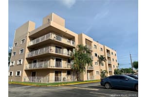 8517 Nw 7th St 205, Miami