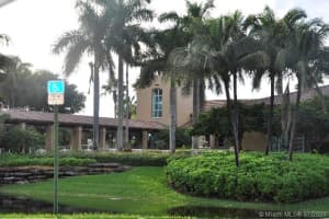 10923 Nw 70th St, Doral