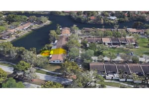 13814 Kendale Lakes Dr, Miami