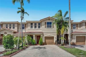 172 Riverwalk Cir, Sunrise