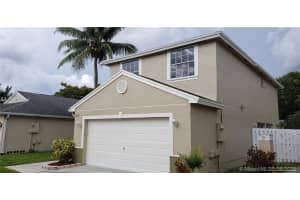 266 E Riverbend Dr, Sunrise