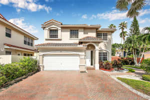 2170 Nw 99th Ave, Pembroke Pines