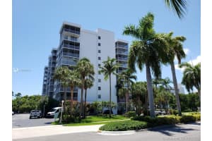 150 Ocean Lane Dr 10g, Key Biscayne