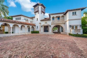 282 Carabela Ct, Coral Gables