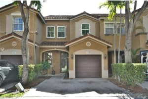 8905 Sw 108th Pl 8905, Miami