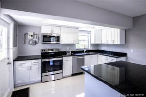 1741 Sw 44th Ave, Fort Lauderdale