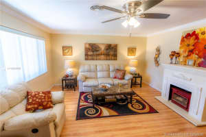 9469 Sw 52nd Pl, Cooper City