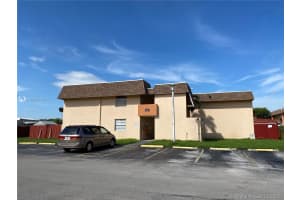 870 Sw 129th Pl 202, Miami