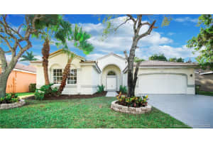 642 Sw 200th Ter, Pembroke Pines