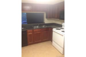 301 Sw 113th Way 301, Pembroke Pines