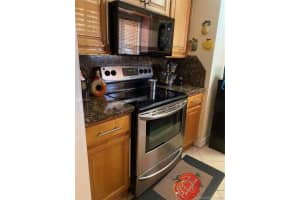 2735 W 52nd St 109, Hialeah 2735 W 52nd St 109, Hialeah